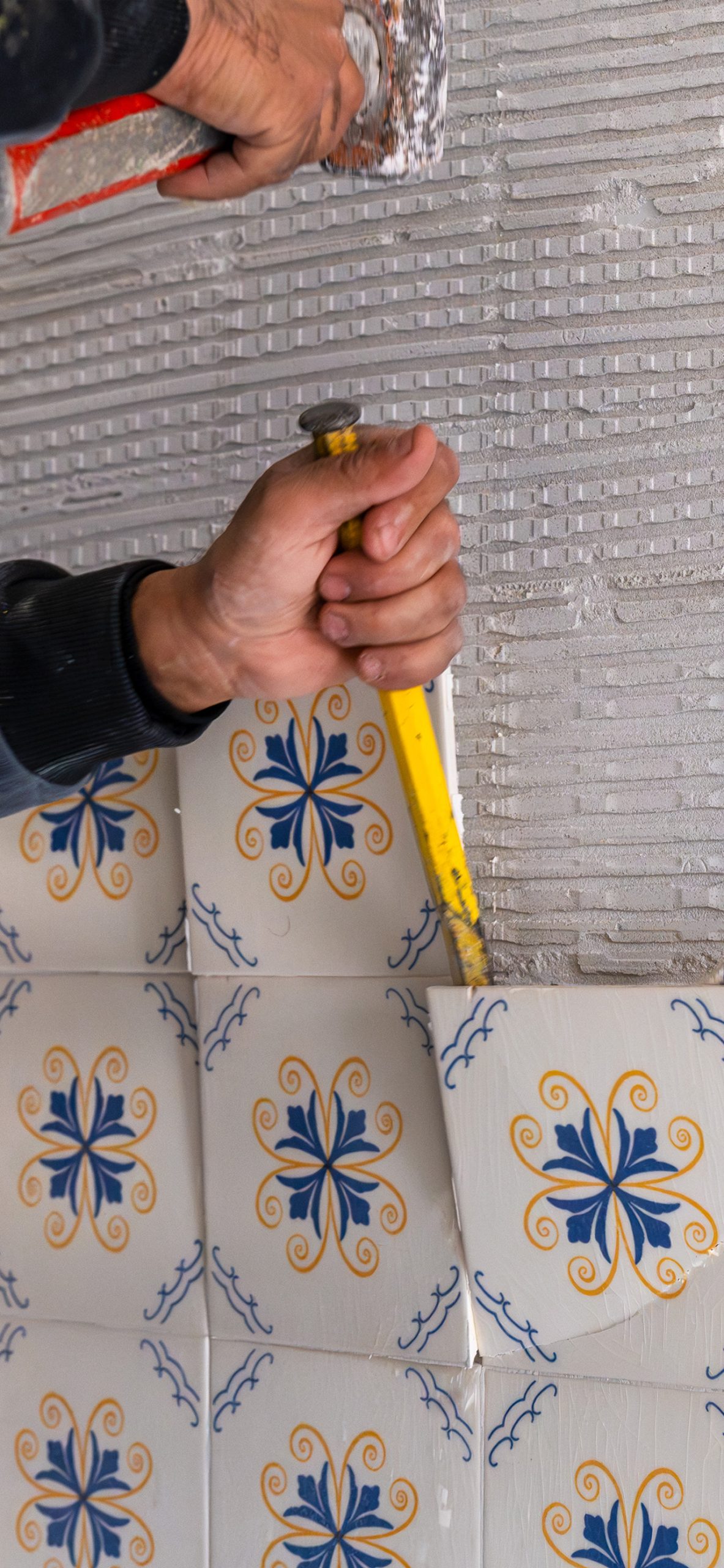 Dal Carrelage sublime vos intérieurs et extérieurs : pose XXL, douches italiennes, terrasses.